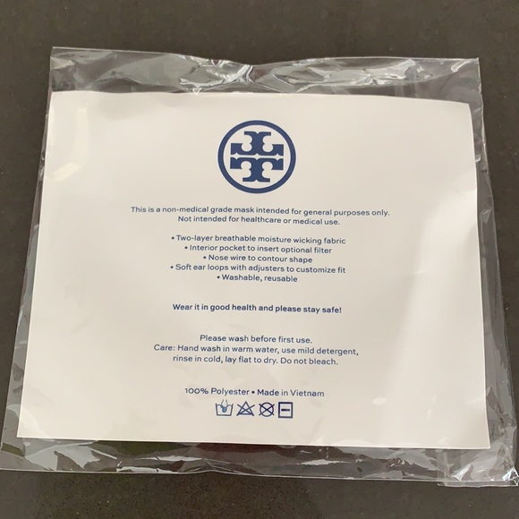 ❤️ Tory Burch Face Mask - Picture 3 of 3
